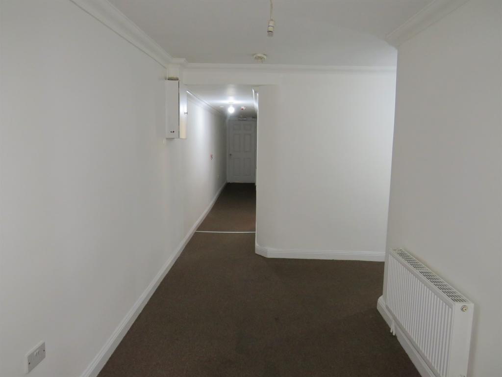 Apartment in Southampton - View 4
