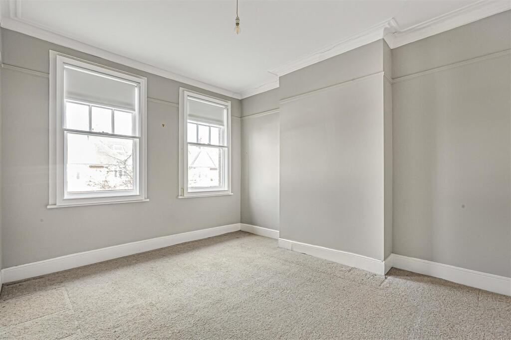 Apartment in London, Mortlake - View 5