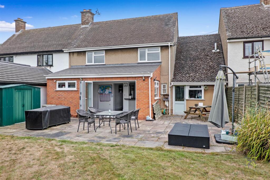3-bed semi-detached on Bevans Lane, Hinton-On-The-Green, Evesham, £380,000