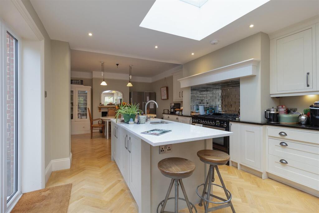 House in Portsmouth - View 4