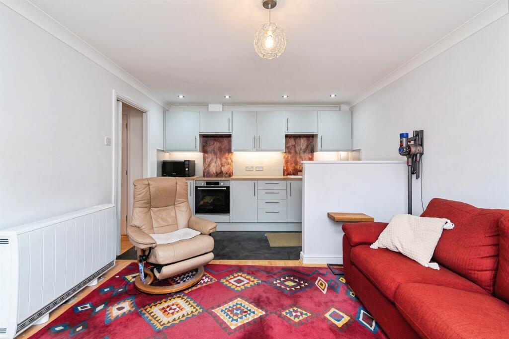Julian Road, West Bridgford, Nottingham - View 5