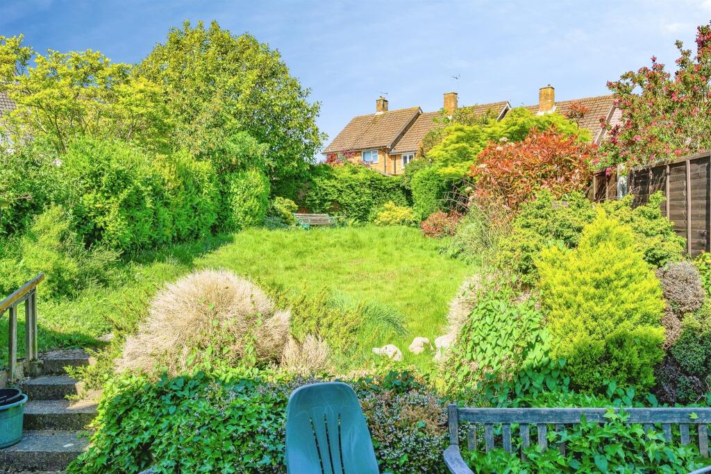 Main image of property: Winding Shot, Hemel Hempstead