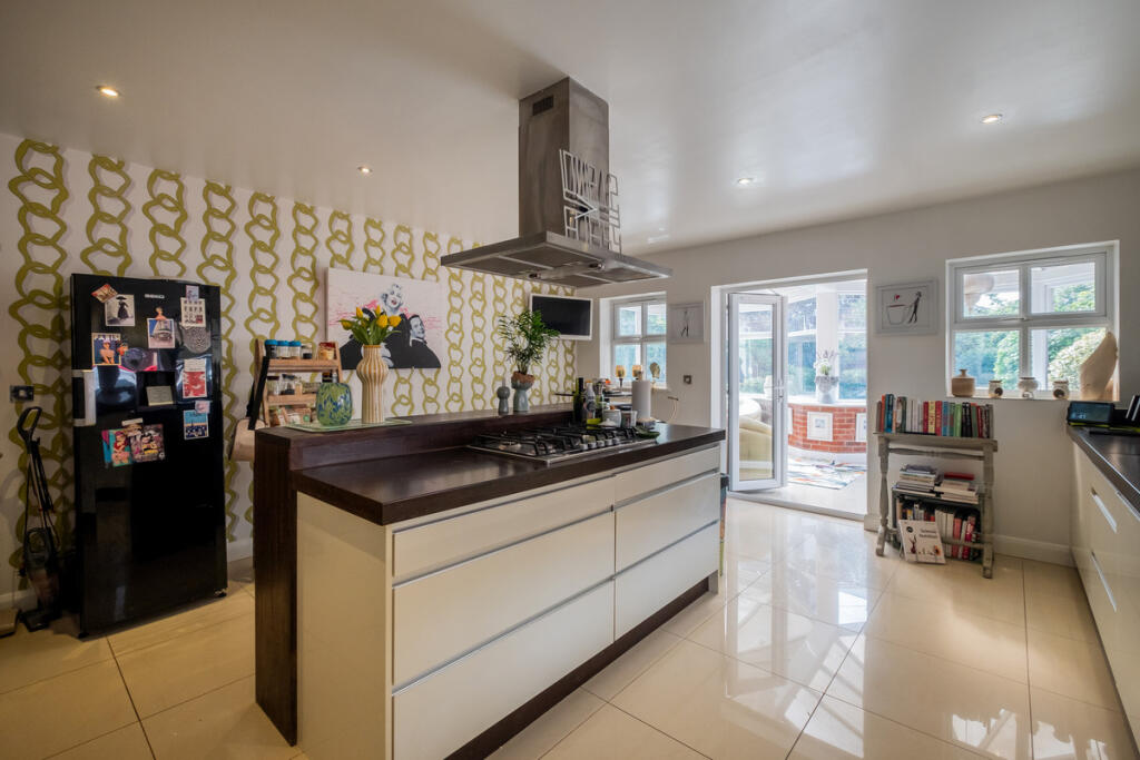 Victory Boulevard, Lytham St. Annes, FY8 - View 6