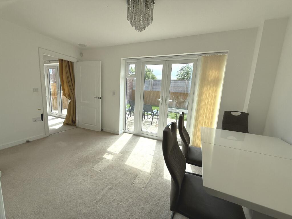 House in Middlesbrough, Hemlington - View 3