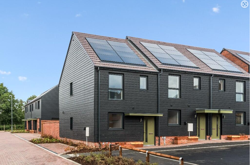 Main image of property: *Receive 6 months at a discounted rent! * Charnwood Circle, Milton Keynes, Buc