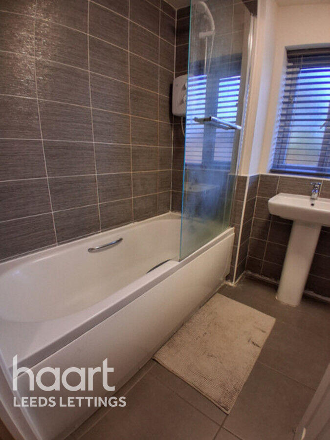 Main image of property: South Parkway, Leeds