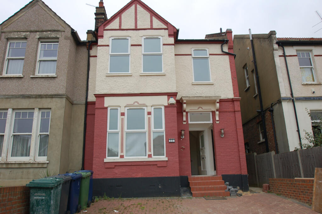 Main image of property: Hendon, NW4
