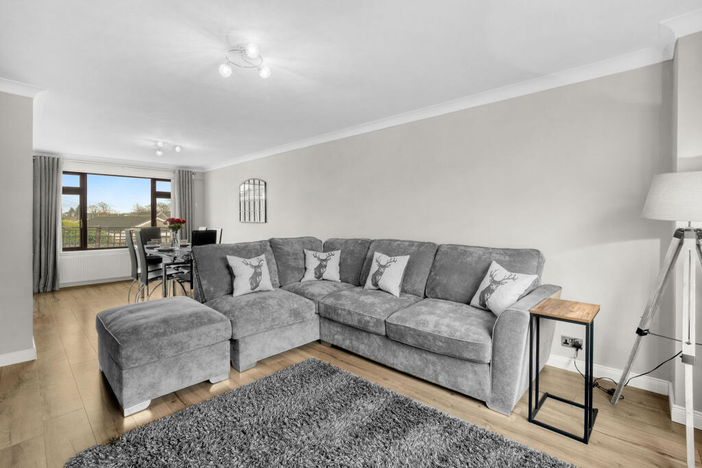 Dunvegan Place, Bonnybridge FK4 photo 4