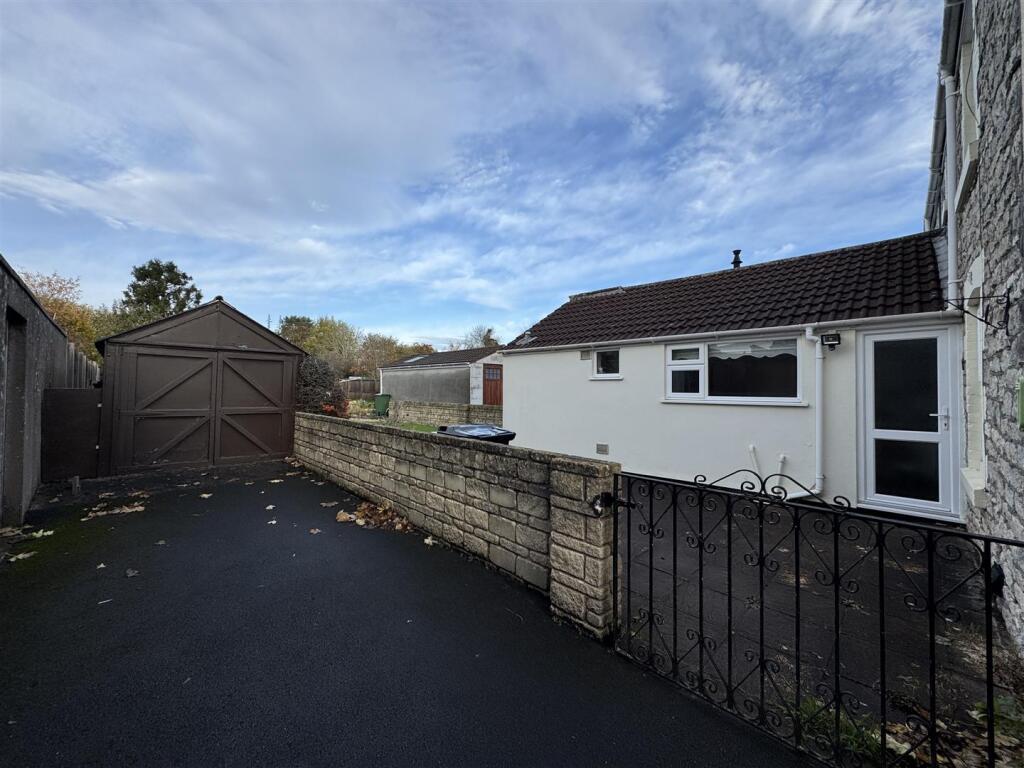 Additional image 22 of Lynton Road, Westfield