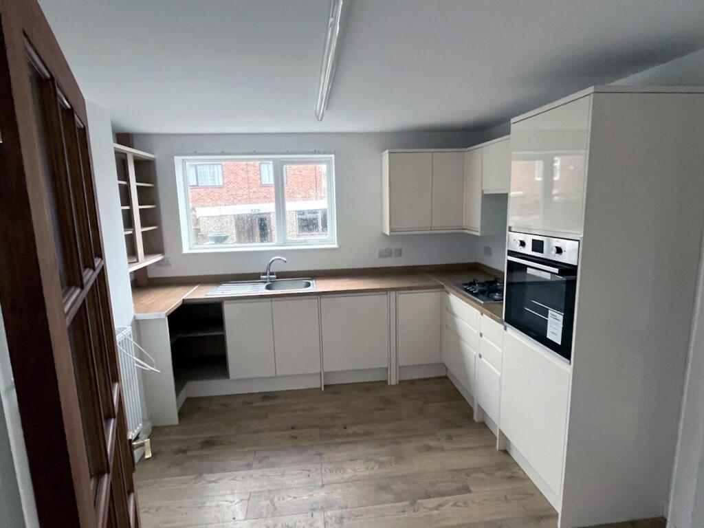 Mornington Cresent, Mackworth photo 4