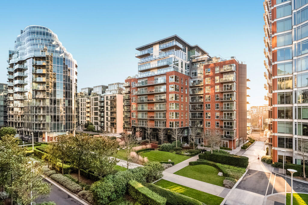 Main image of property: Spinnaker House, Battersea Reach
