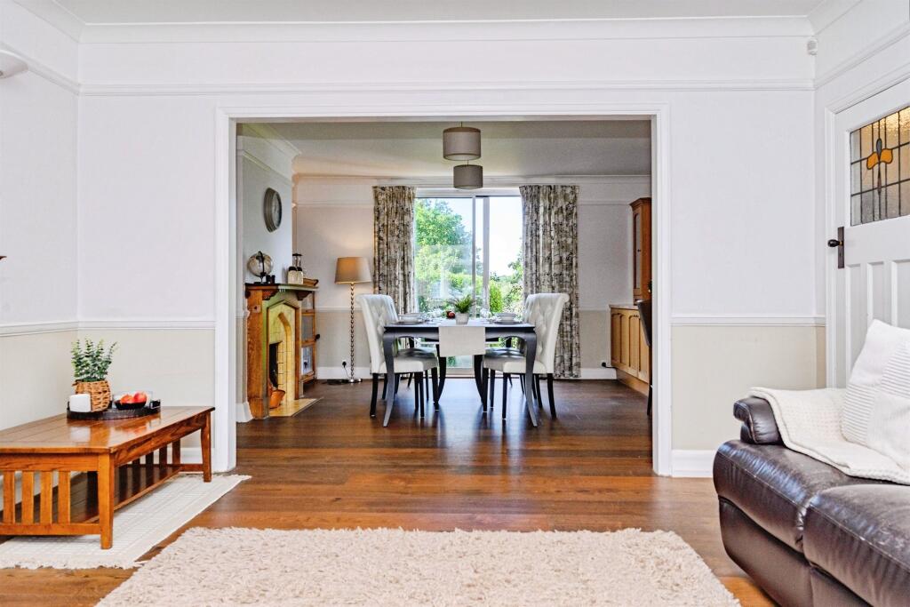 House in Three Rivers, Abbots Langley - View 2
