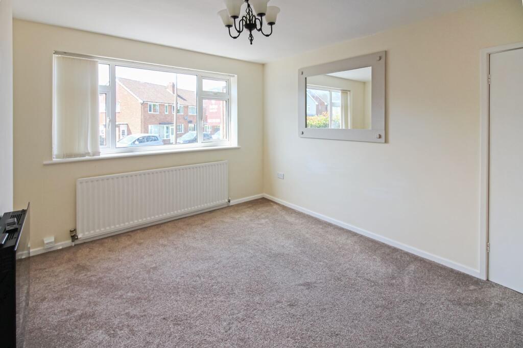 Marsden Close, Olton, Solihull, B92 photo 3