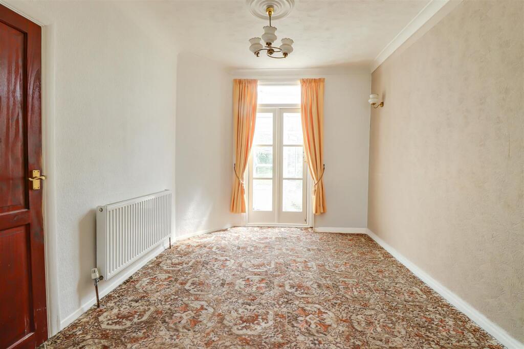 House in Southend-on-Sea - View 5