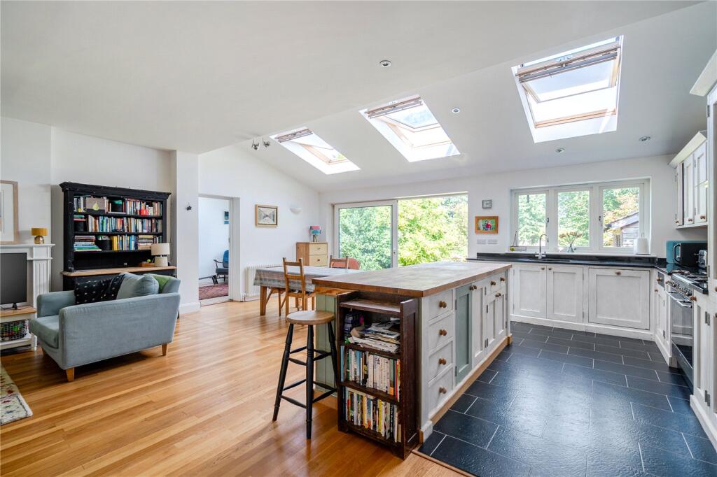 Speer Road, Thames Ditton, KT7 - View 6