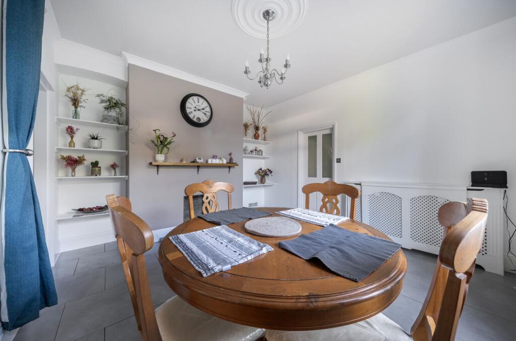 Apartment in Tonbridge - More