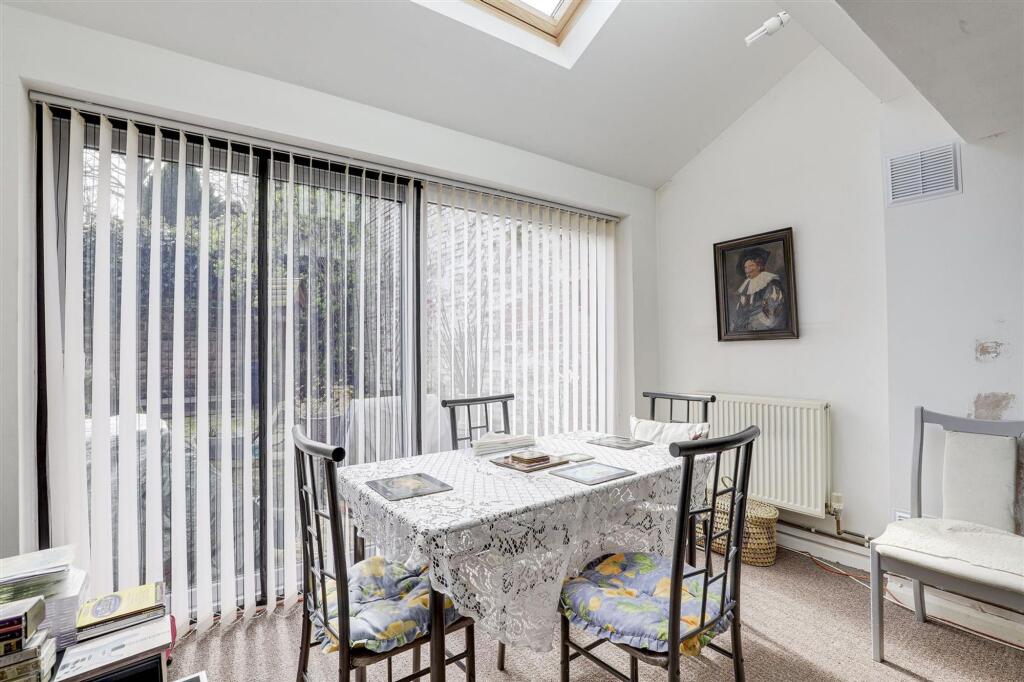 Cavendish Mews, Nottingham, NG7 photo 3