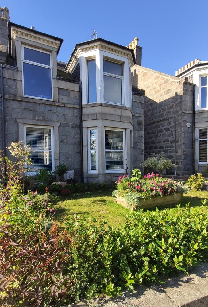Main image of property: 75 Clifton Road, Aberdeen, AB24 4RN
