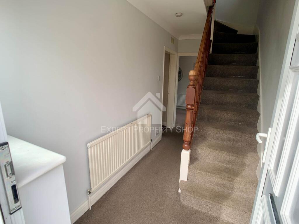 House in Bassetlaw, Worksop - View 2