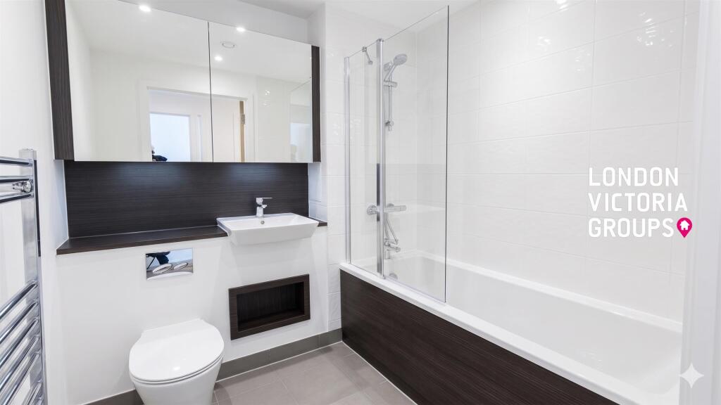 Apartment in London - View 5