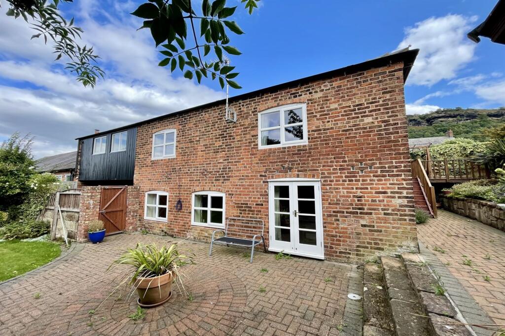 Main image of property: Chester Road, Helsby, WA6