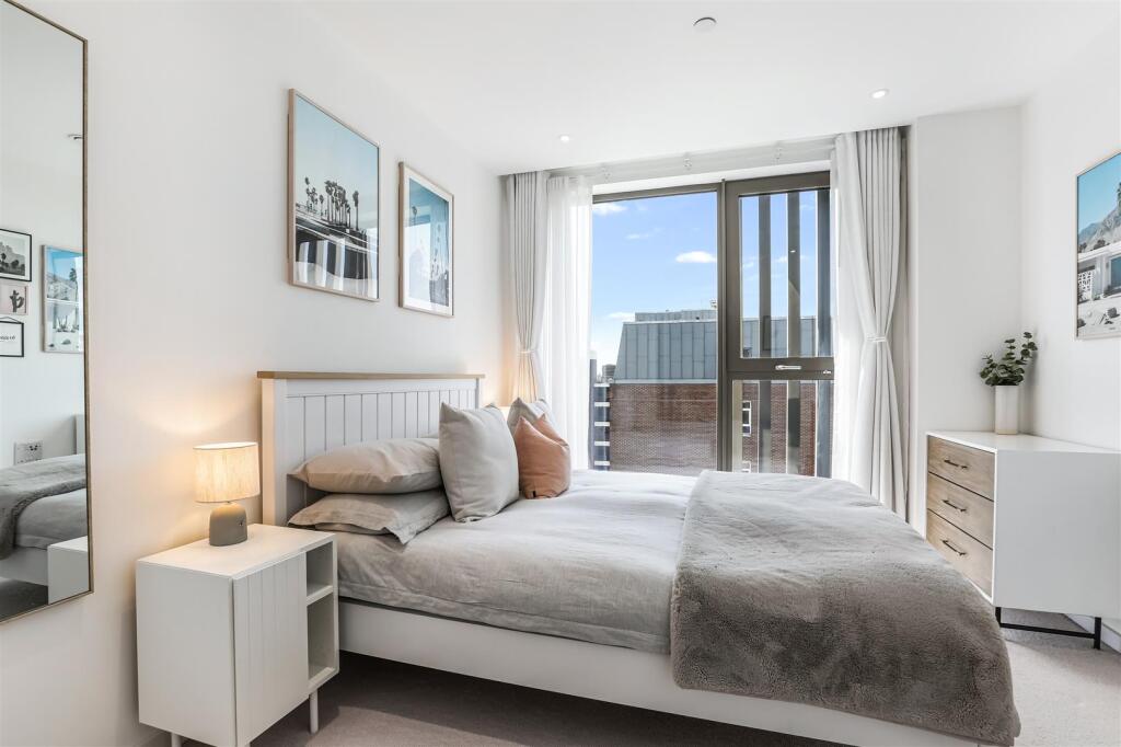 Upper Richmond Road, London – pohled 4
