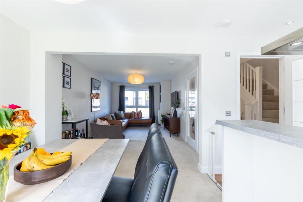 House in Perth - View 3