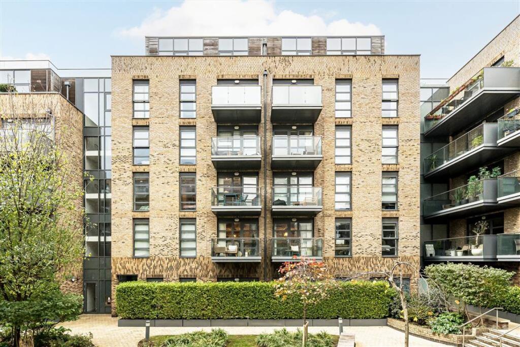 Main image of property: Pages Walk, Bermondsey