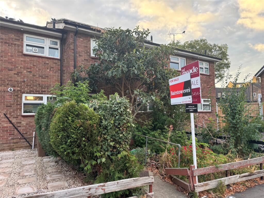 Main image of property: Arkley Crescent, London, E17