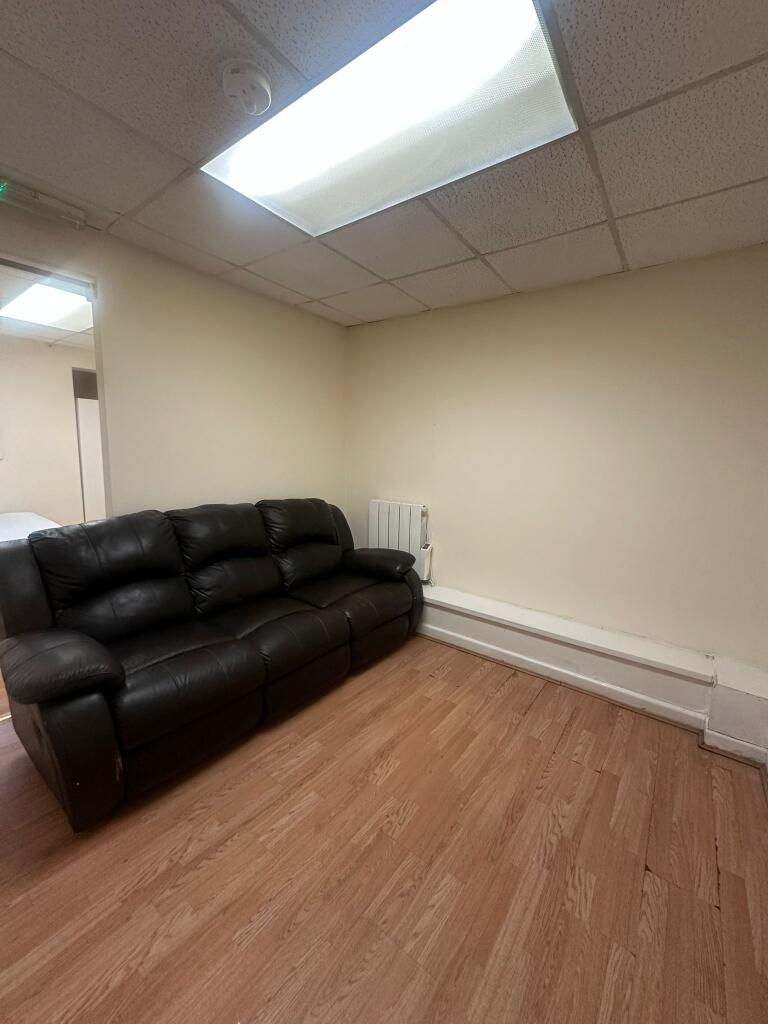 Main image of property: Flat Guildford House, - Guildford Street, Luton