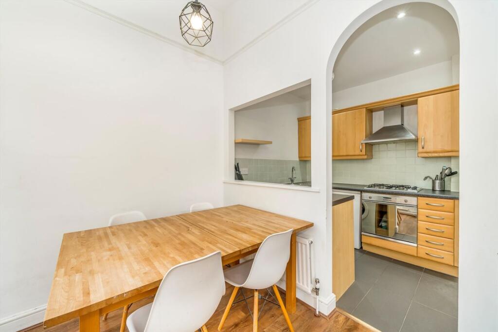 Barton Road, West Kensington photo 3