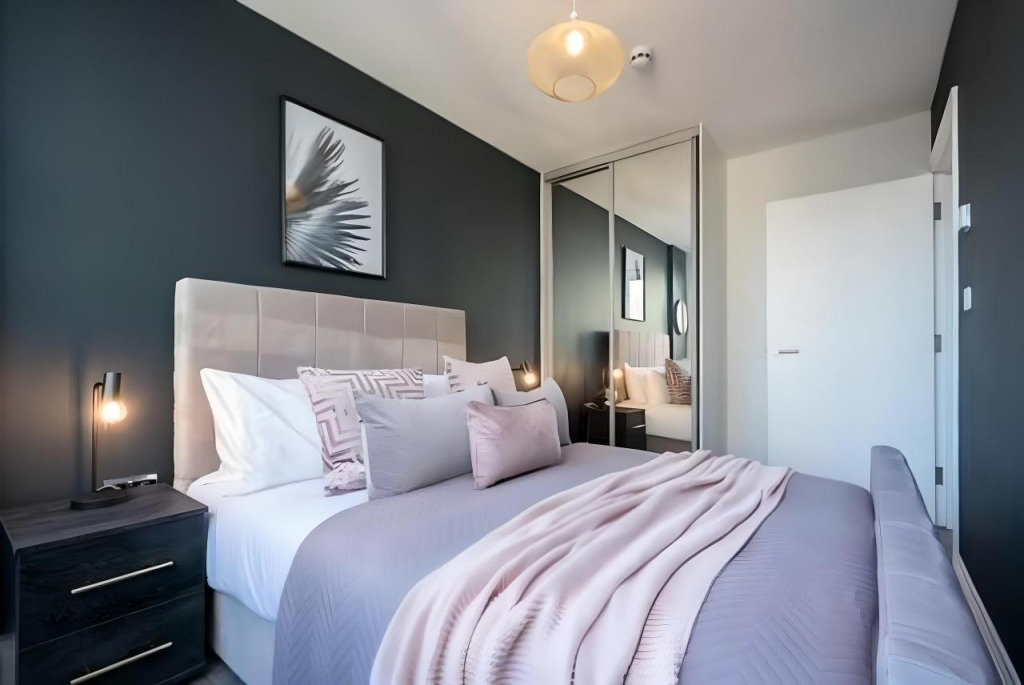 Flat 32 Green Diamond, Bartholomew Square photo 5
