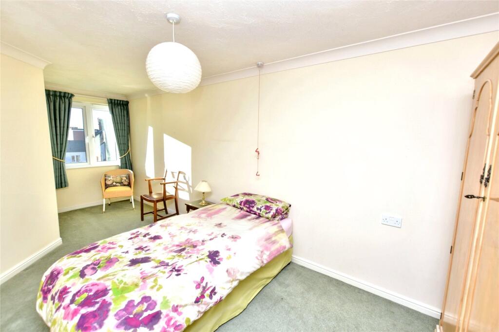 Apartment in Leeds, Park Villas, Roundhay - More