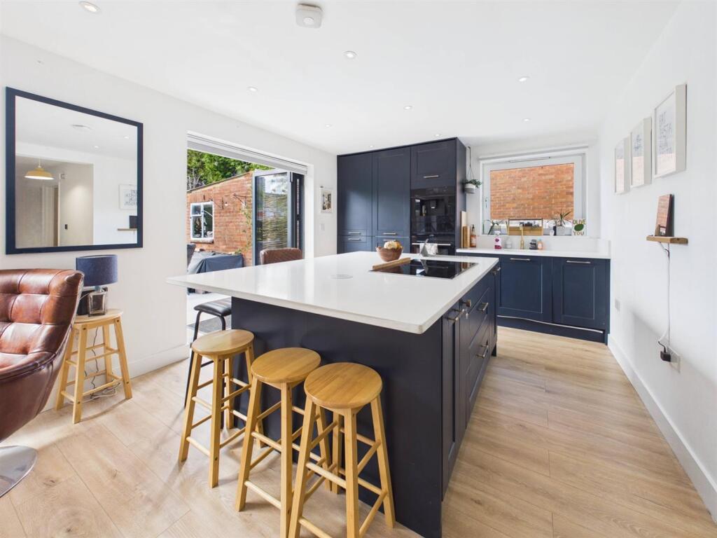 House in Tewkesbury, Brookfield, Churchdown - View 5