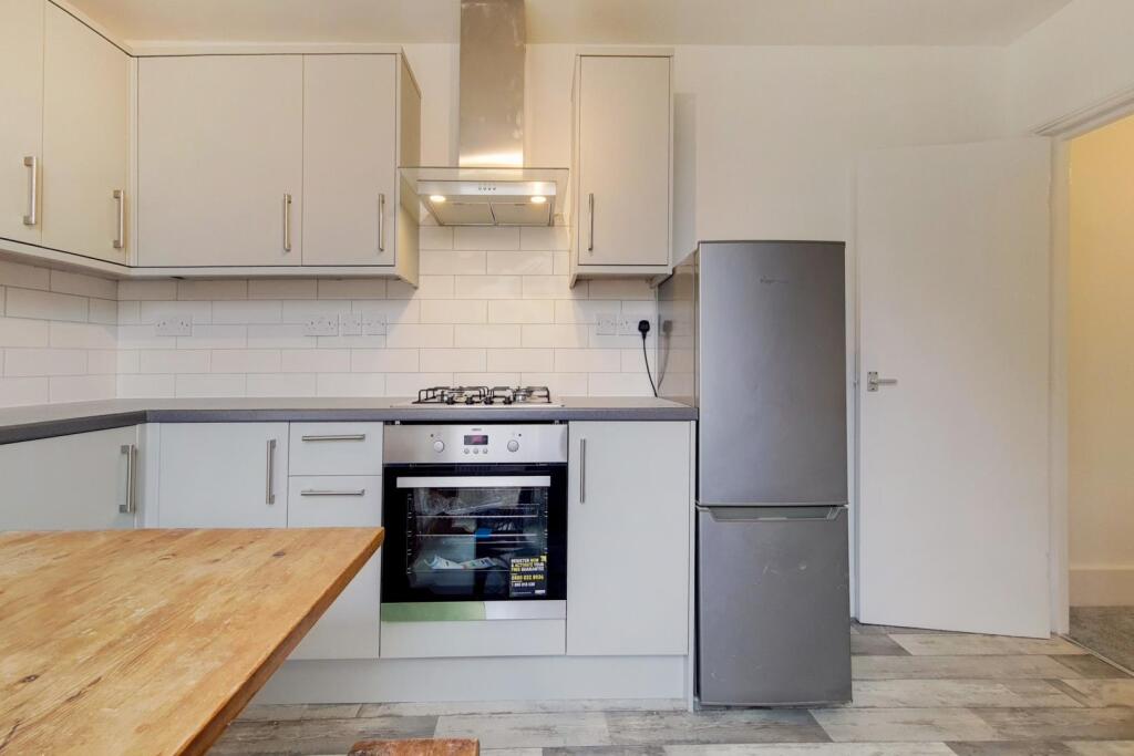 Apartment in London - View 4