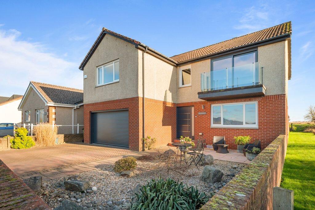 Main image of property: Tarramarr, Ferry Road, South Alloa, Stirling, Falkirk, FK7