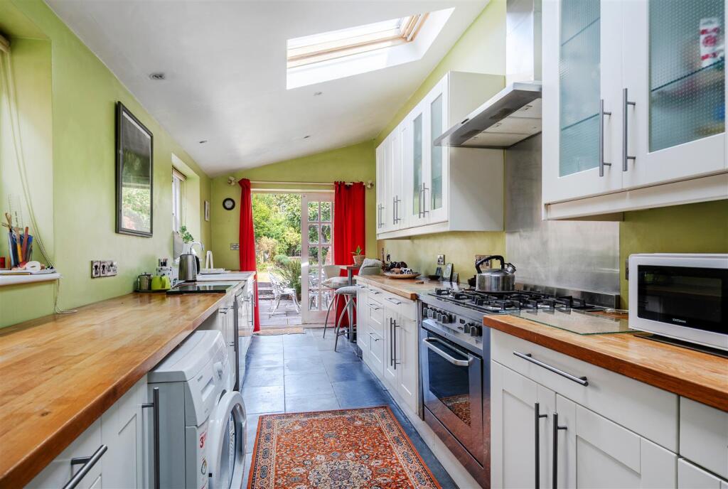 House in Devizes, Wiltshire - More