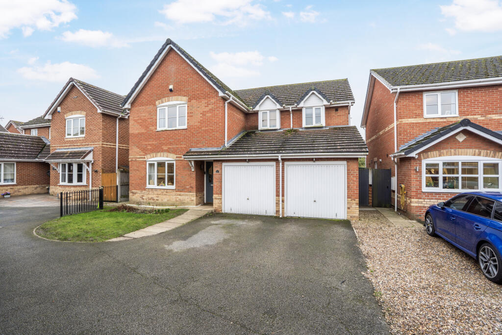 Main image of property: Brierley Close, Snaith, DN14 9