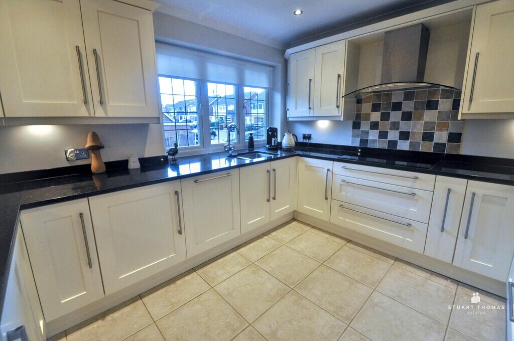 Borrowdale Road, Benfleet photo 4