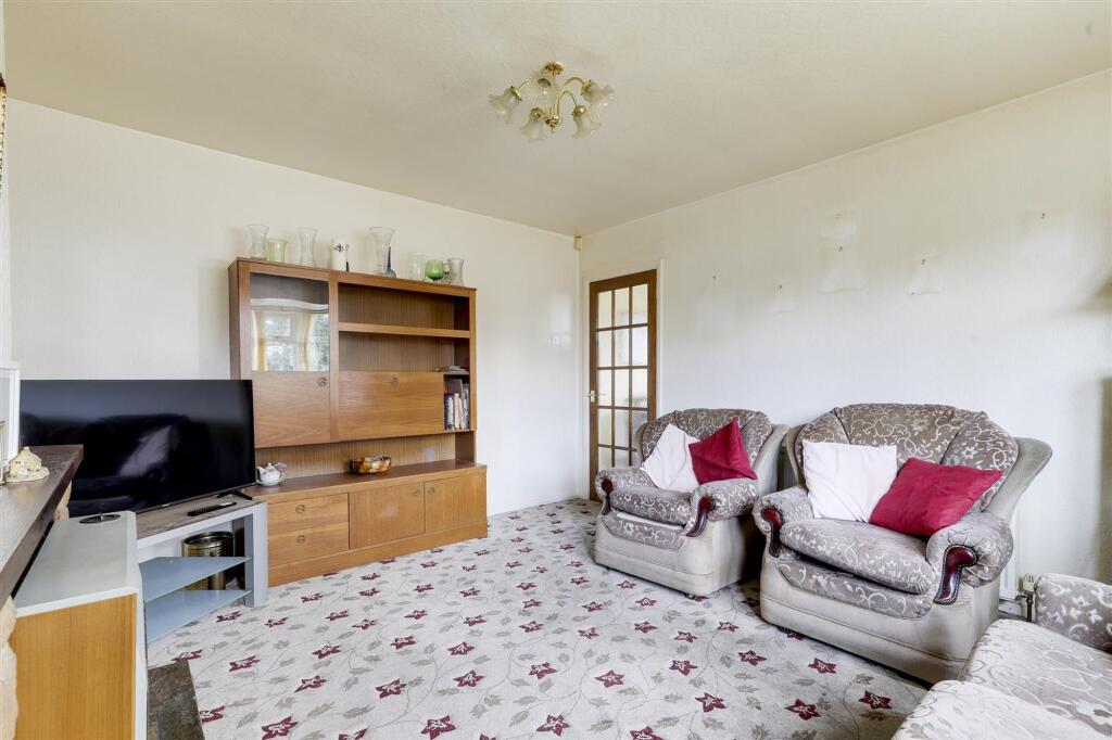 Jenned Road, Arnold, NG5 photo 3