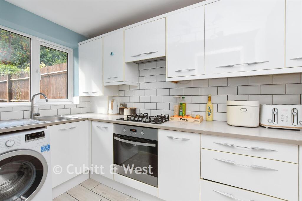 Apartment in London - View 3