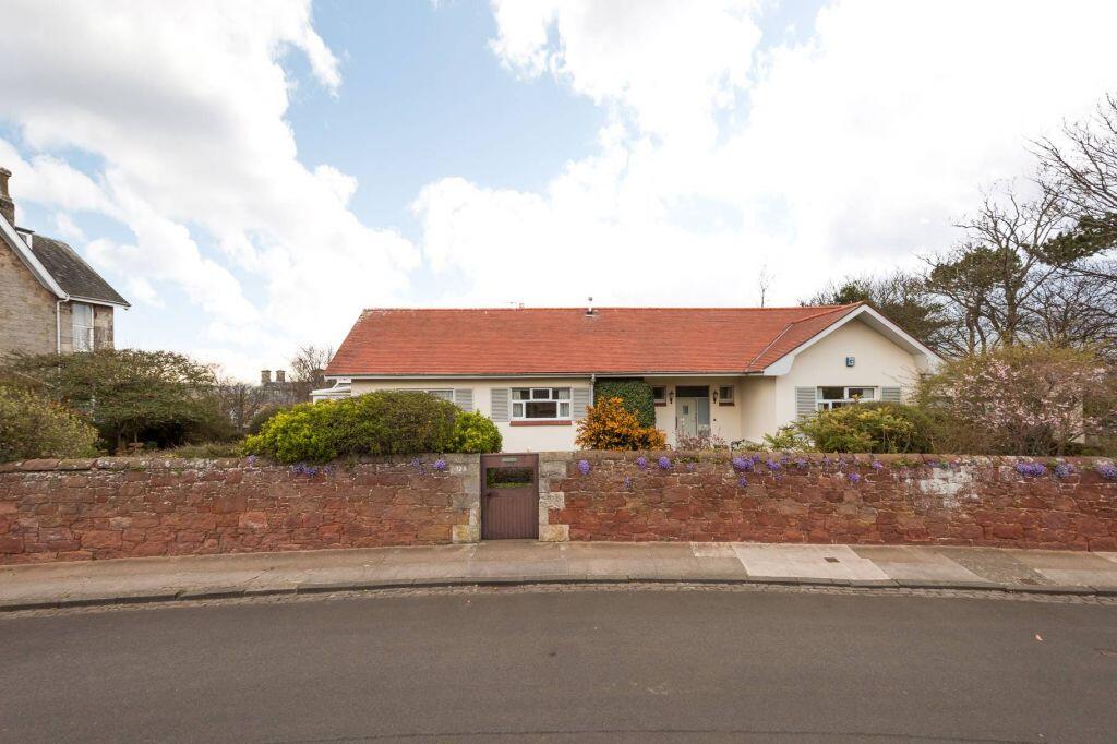Main image of property: The Spinney, 12a York Road, North Berwick, EH39 4LX