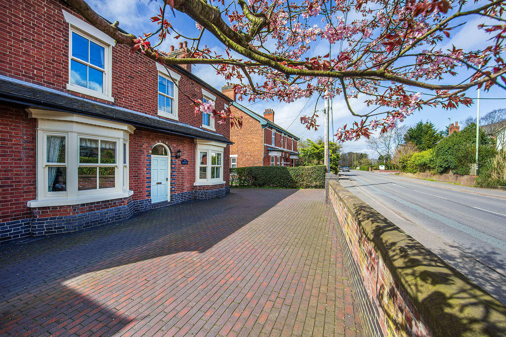 Sunnyside, 19 London Road, Woore photo 2