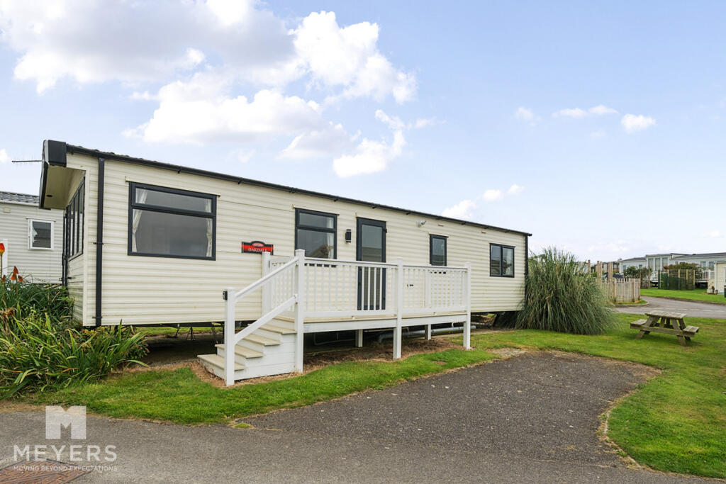 2-bed bungalow on G2, West Lulworth, BH20 5, £32,995