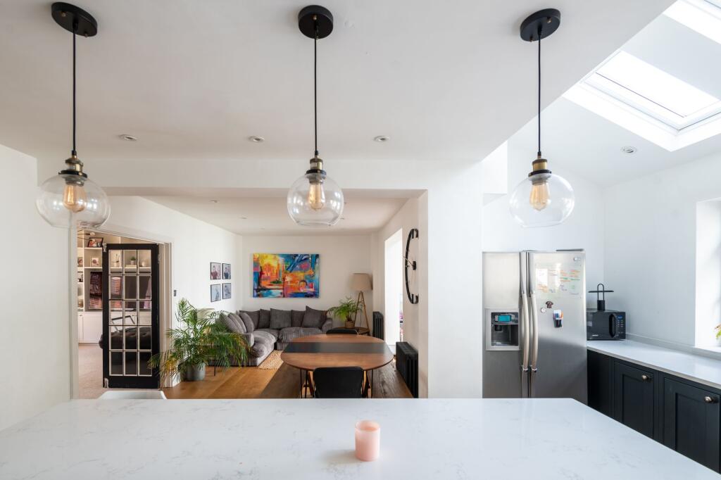 House in Redhill - View 5