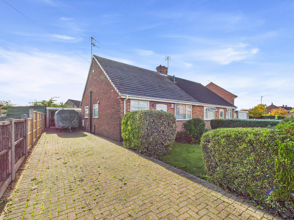 Main image of property: Chestnut Avenue, Mickleover