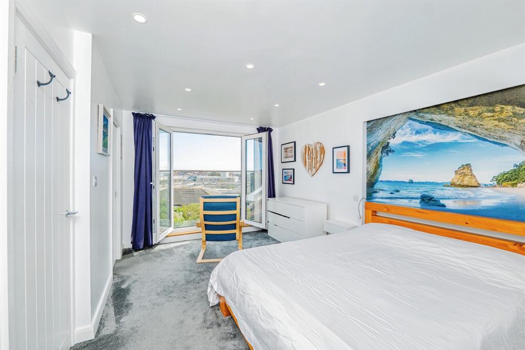 House in Cardiff, Porthcawl - View 5