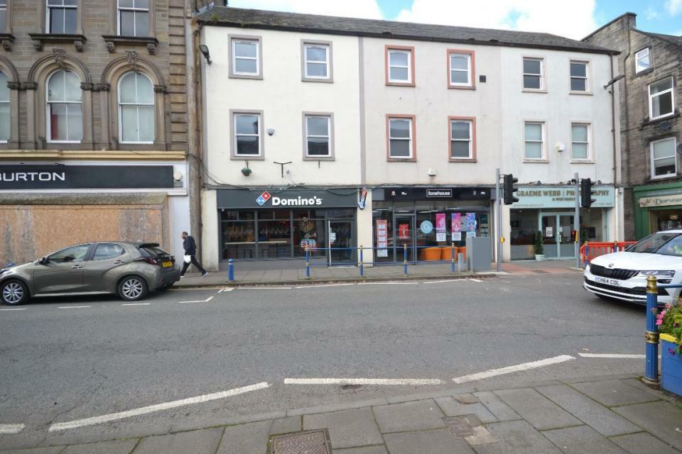 2-bed flat on 71 , High Street
Hawick, TD9 9BP, £55,000