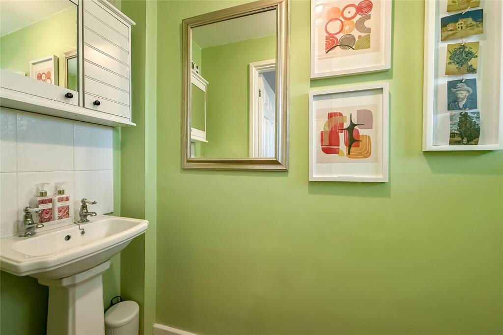 Additional image 7 of Knowle Drive, Harpenden, Hertfordshire, AL5