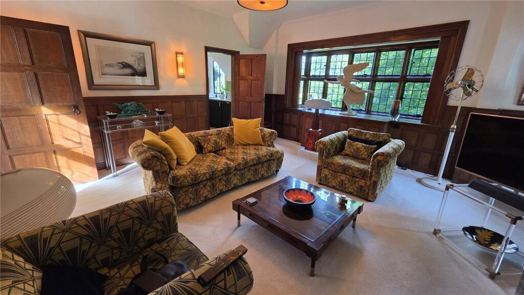 Apartment in Guildford - View 4
